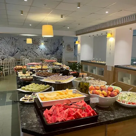 Delfin סאני ביץ'