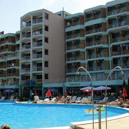 Delfin Hotel 3*