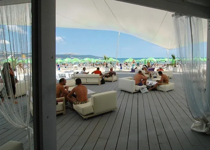 Готель Delfin 3*