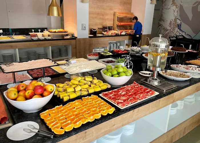 Готель Delfin 3*